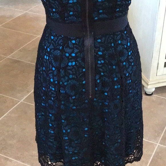 Elie Tahari fit and flare back zip dress, black over aqua, size 2 - Picture 10 of 13